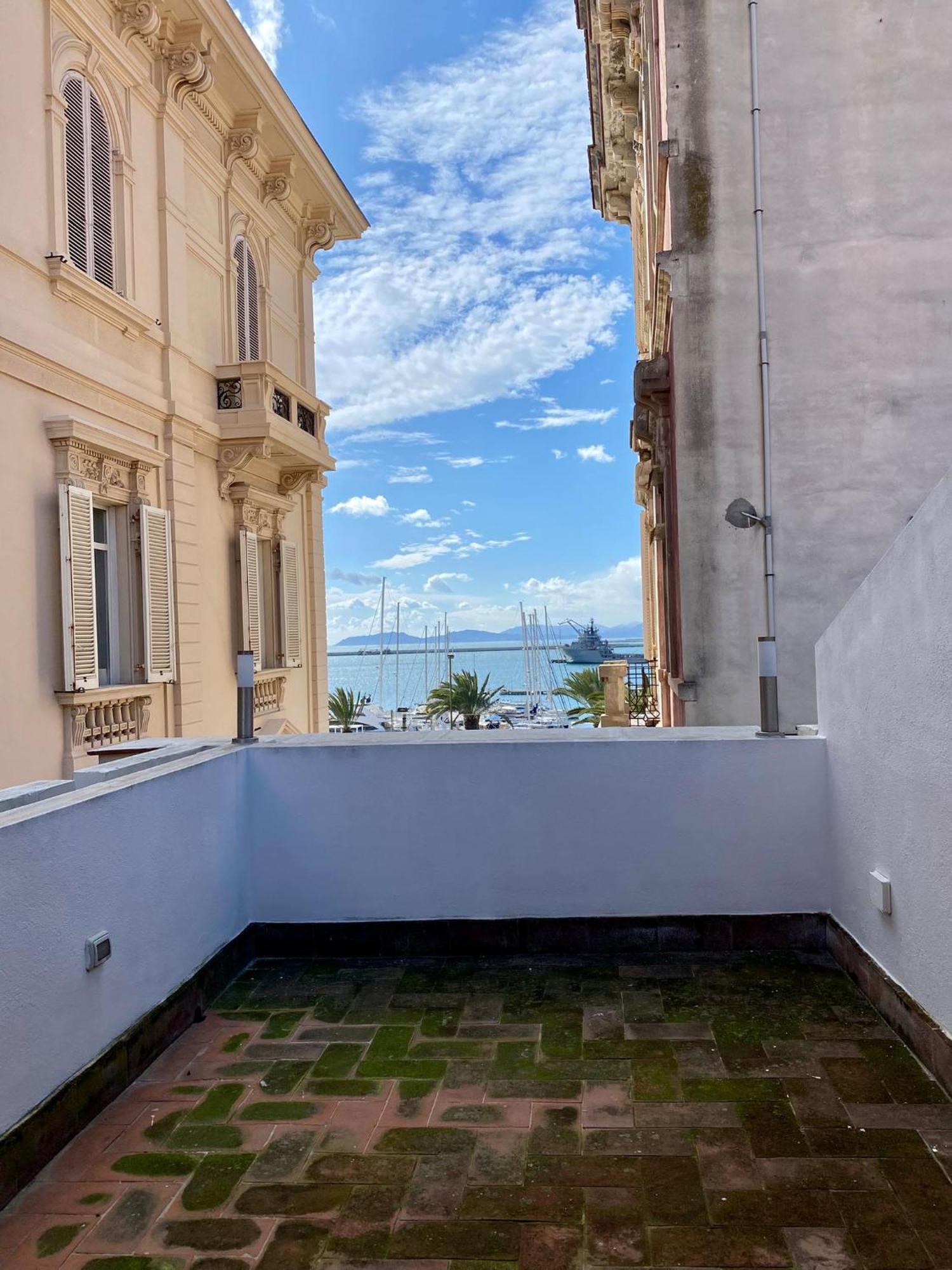 Vicomillesuites Cagliari Bagian luar foto