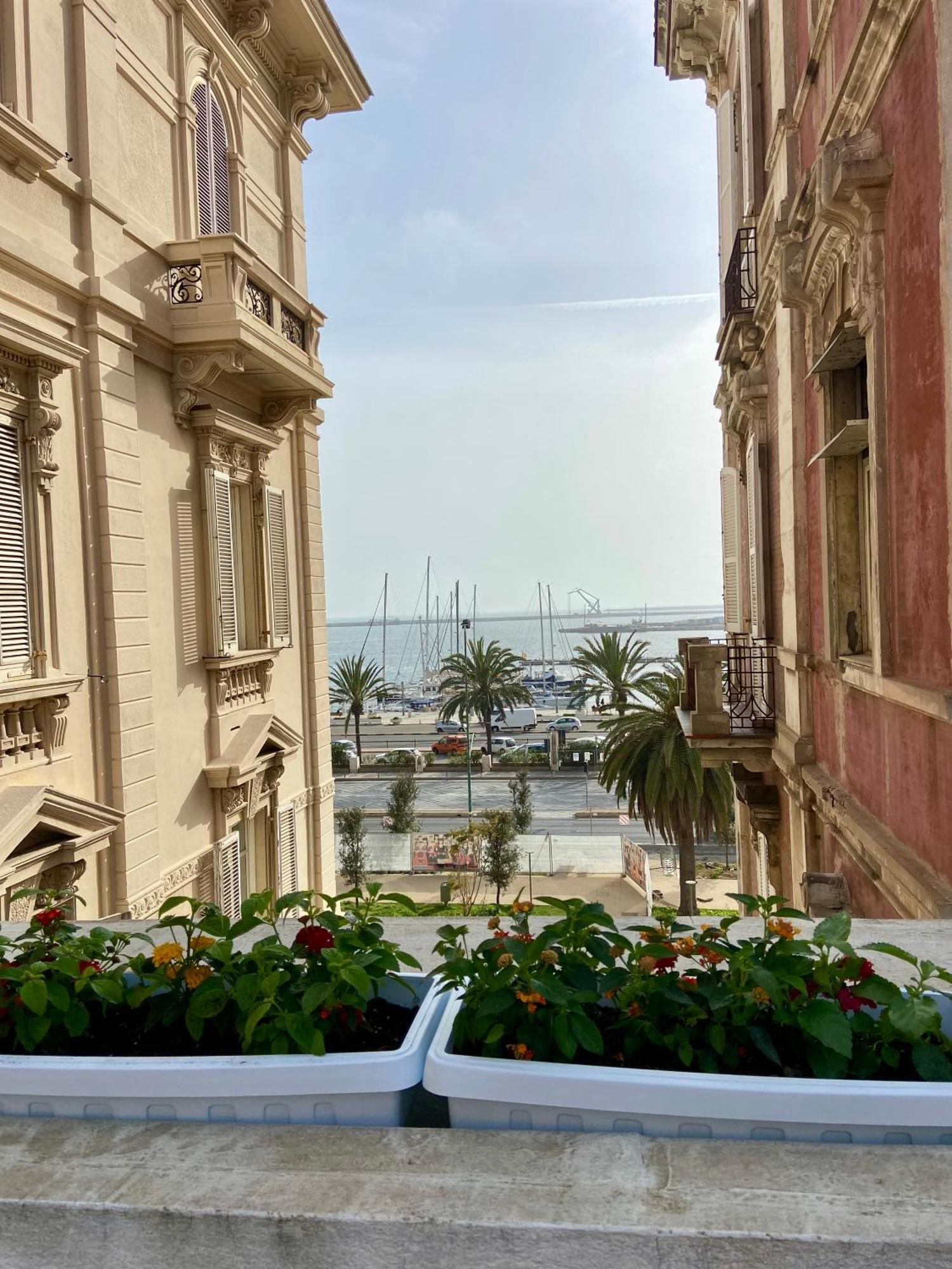 Vicomillesuites Cagliari Bagian luar foto