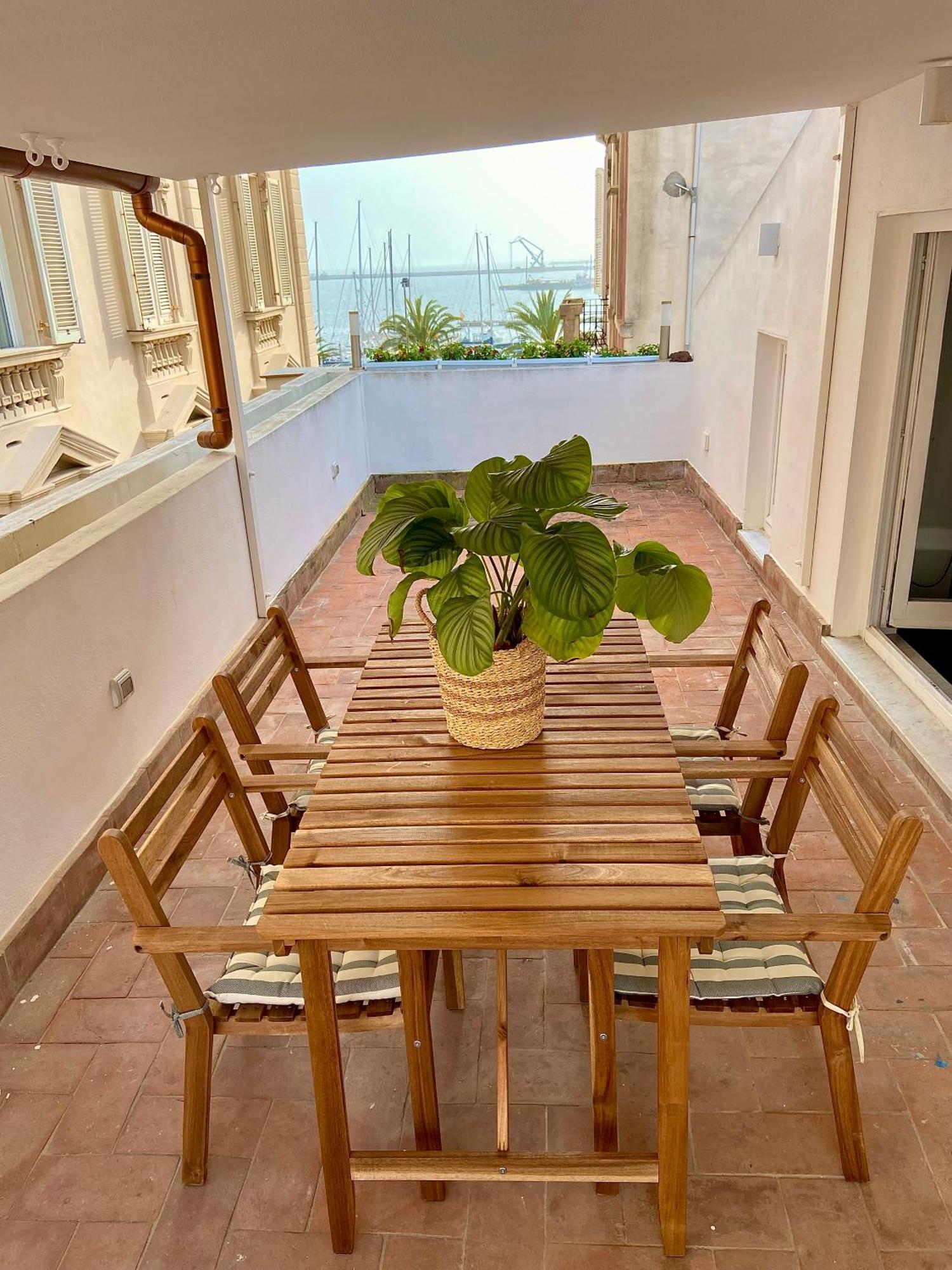 Vicomillesuites Cagliari Bagian luar foto